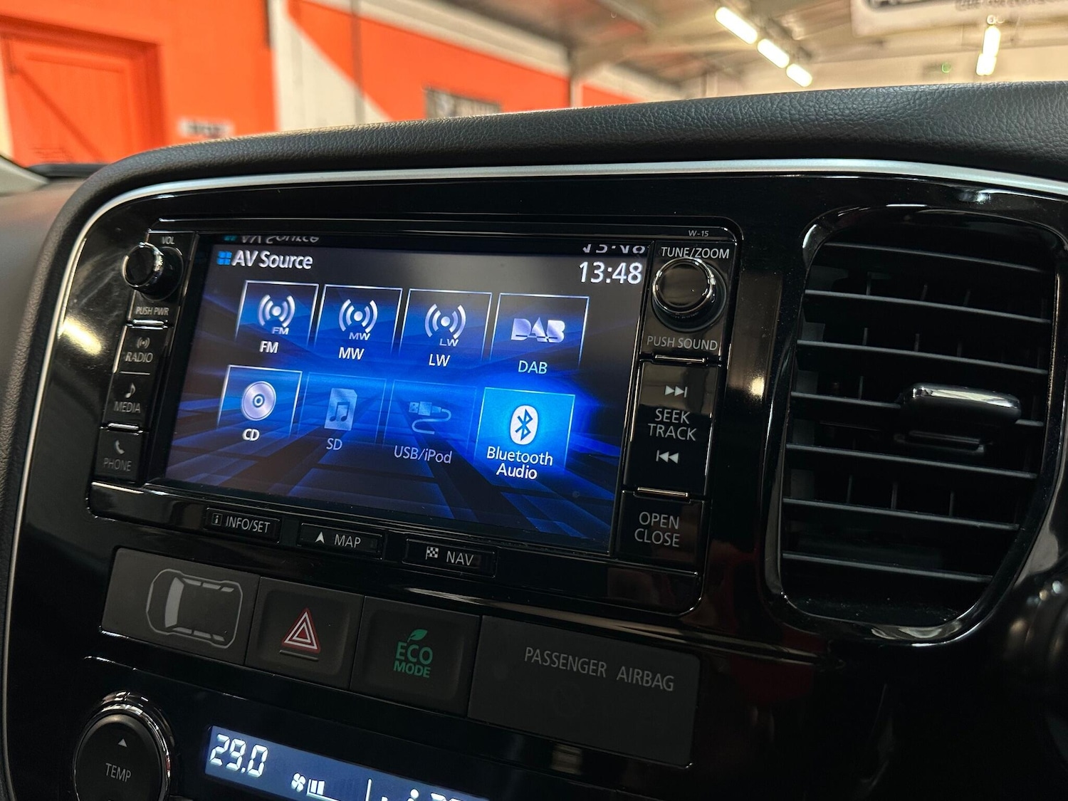 Used Mitsubishi Outlander 2016 for sale - 76886481: Photo 28