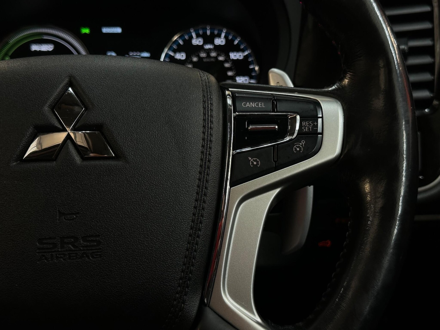 Used Mitsubishi Outlander 2016 for sale - 76886481: Photo 30