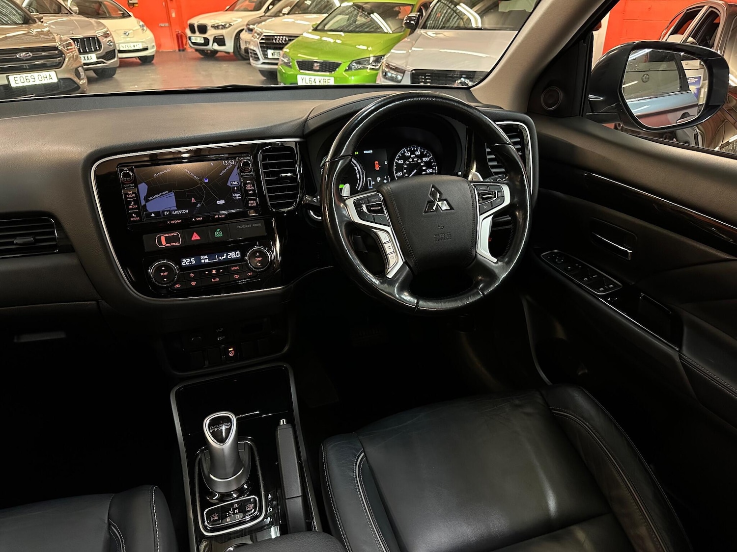 Used Mitsubishi Outlander 2016 for sale - 76886481: Photo 43