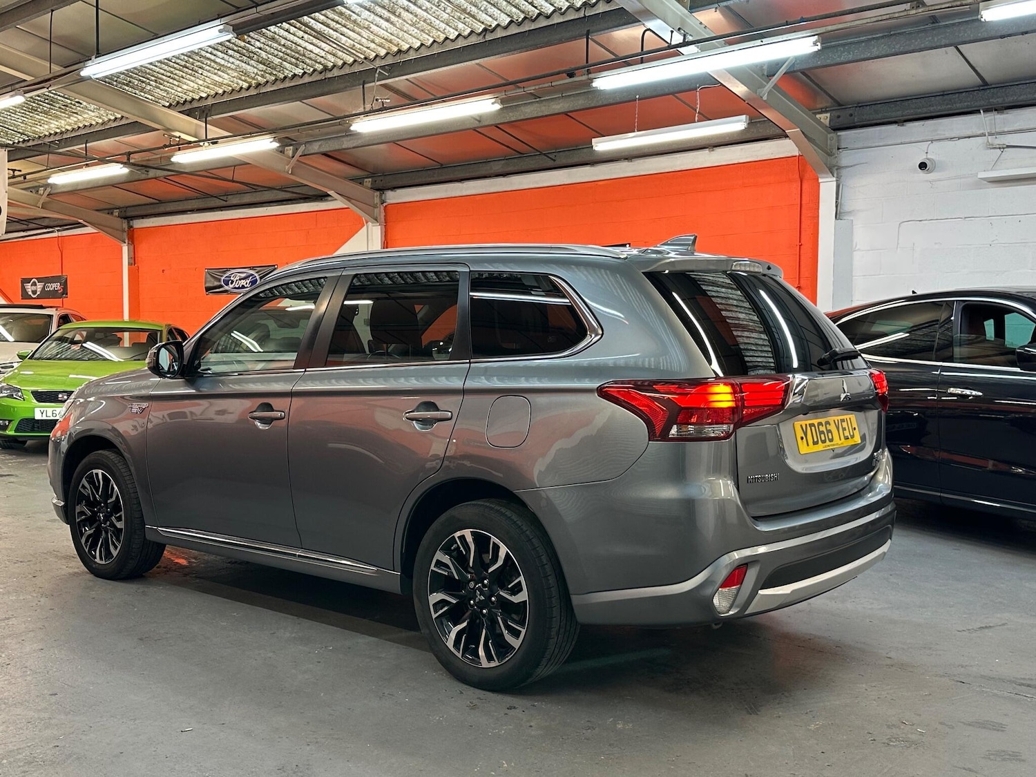 Used Mitsubishi Outlander 2016 for sale - 76886481: Photo 6