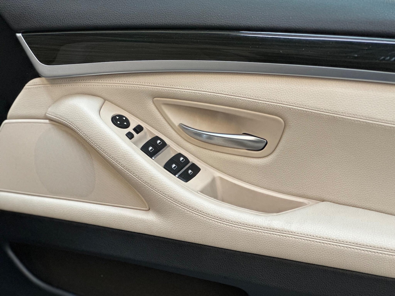 Used BMW 5 Series 2016 for sale - 78086372: Photo 32