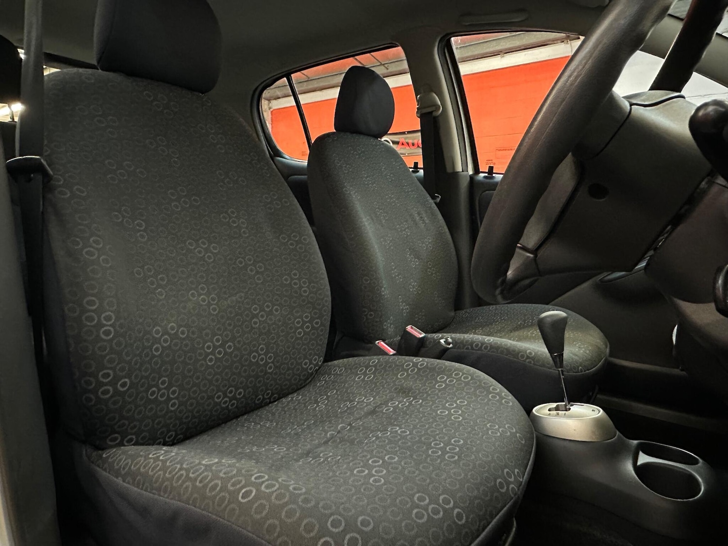 Used Toyota Yaris 2005 for sale - 76377868: Photo 12