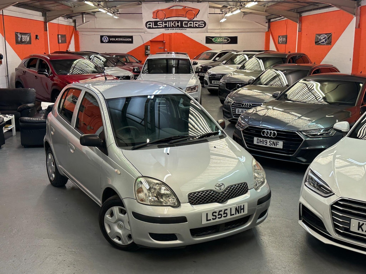 Used Toyota Yaris 2005 for sale - 76377868: Photo 2