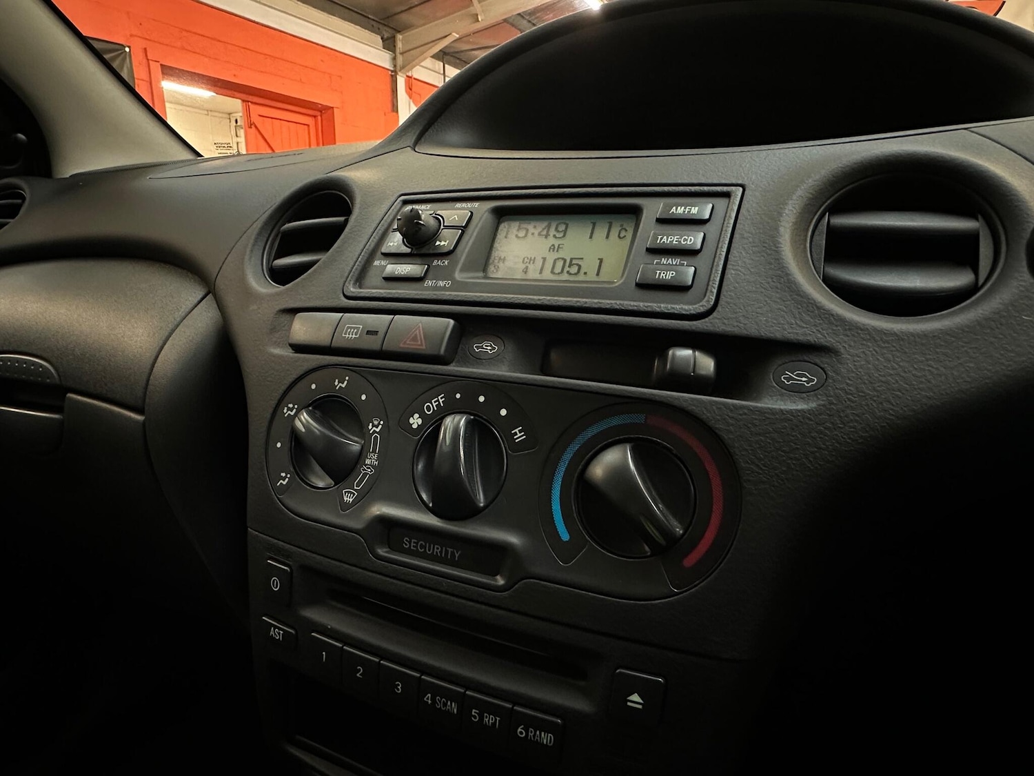 Used Toyota Yaris 2005 for sale - 76377868: Photo 22