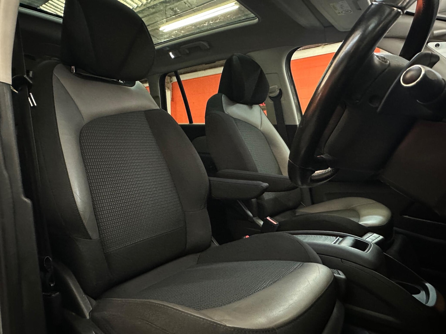 Used Citroen C4 Grand Picasso 2015 for sale - 76688940: Photo 11