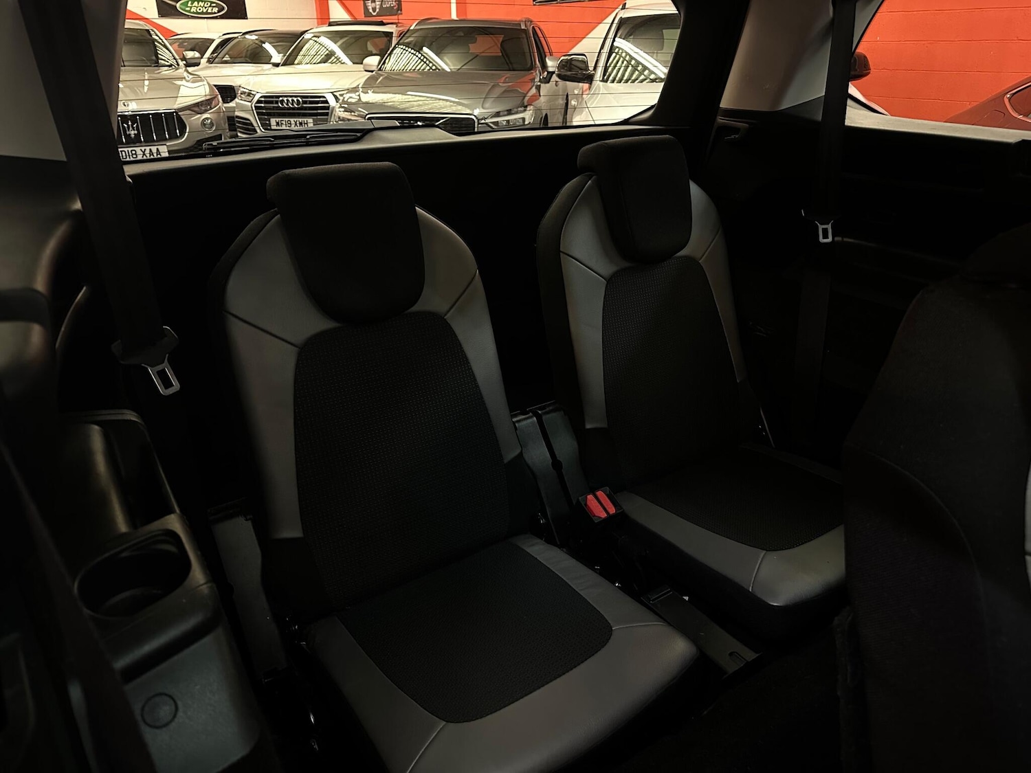 Used Citroen C4 Grand Picasso 2015 for sale - 76688940: Photo 17