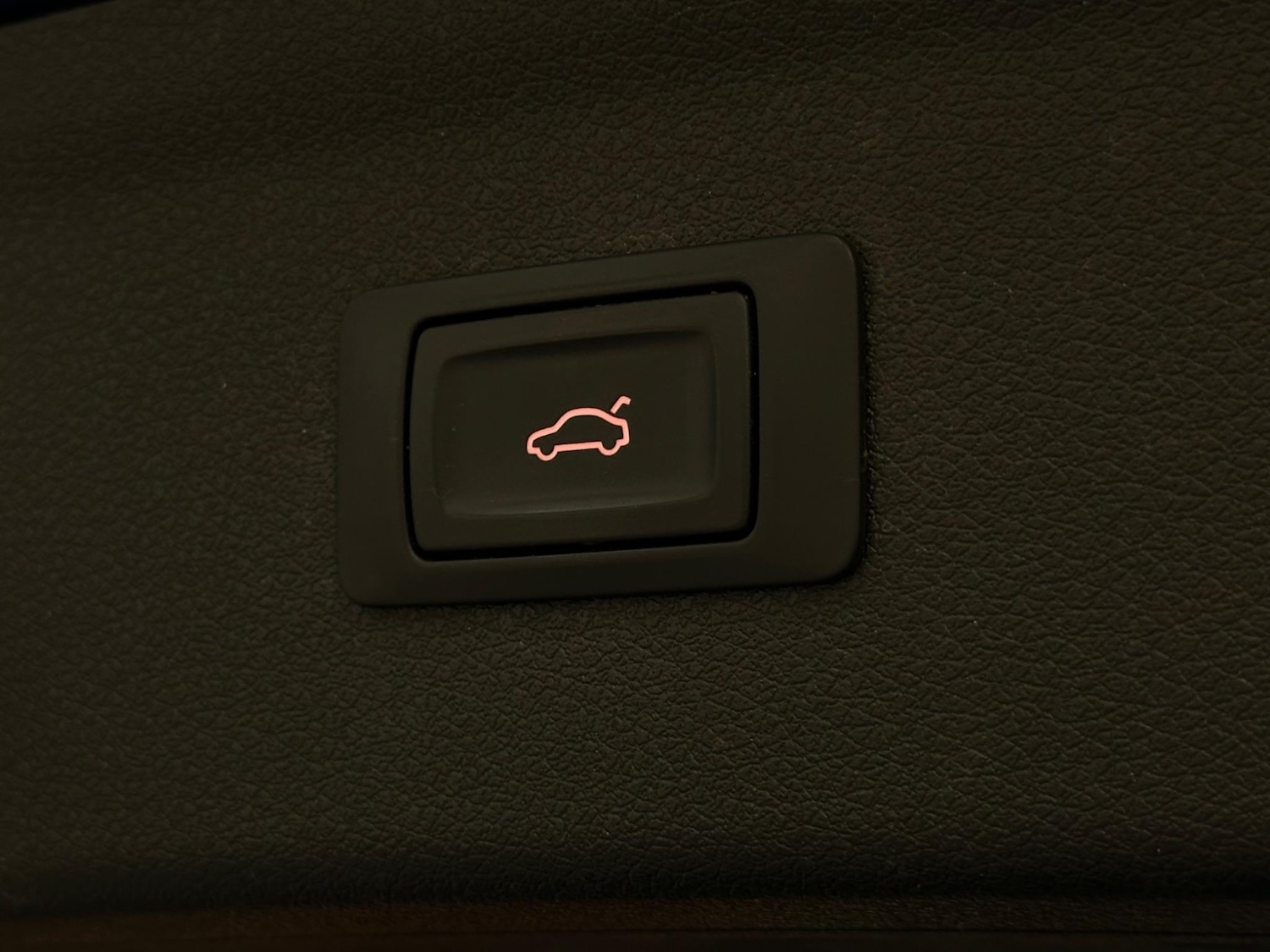 Used Audi Q3 2017 for sale - 76152754: Photo 33