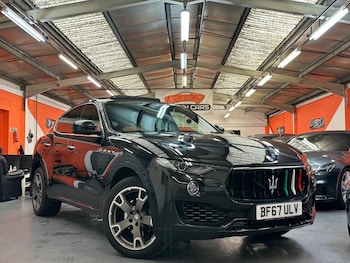 2017 (67) - V6d 5dr Auto