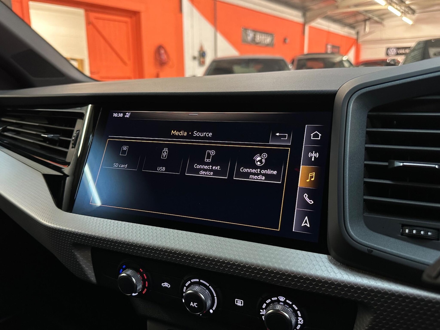 Used Audi A1 for sale - 77853326: Photo 24