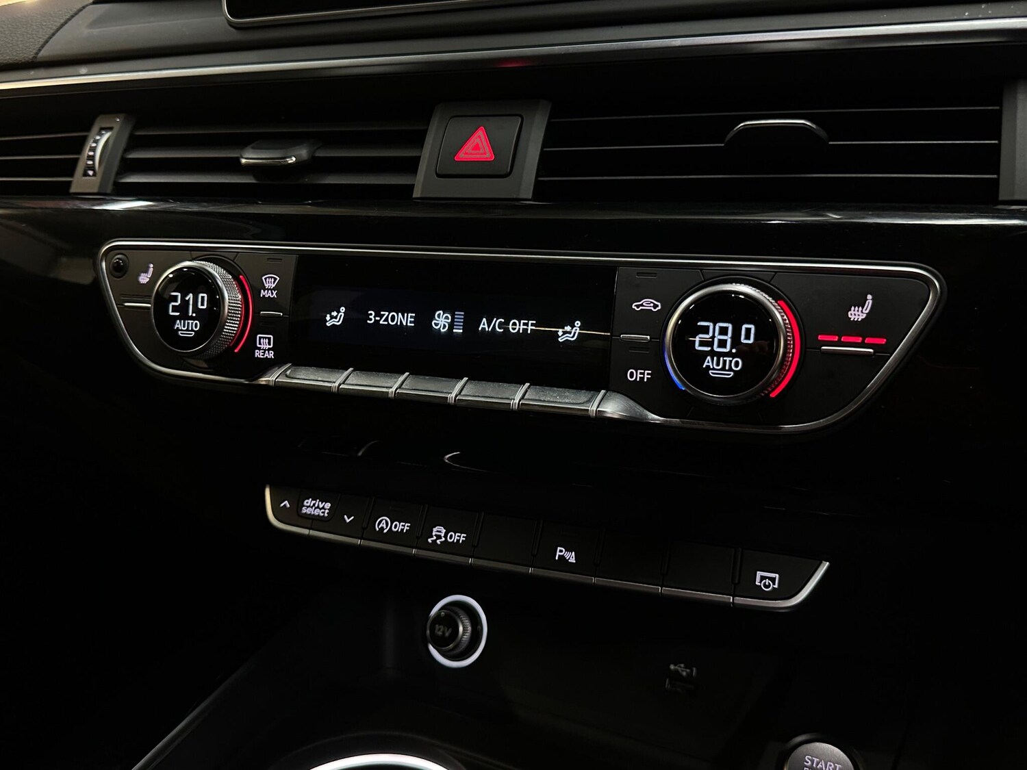 Used Audi A4 2019 for sale - 77479211: Photo 24