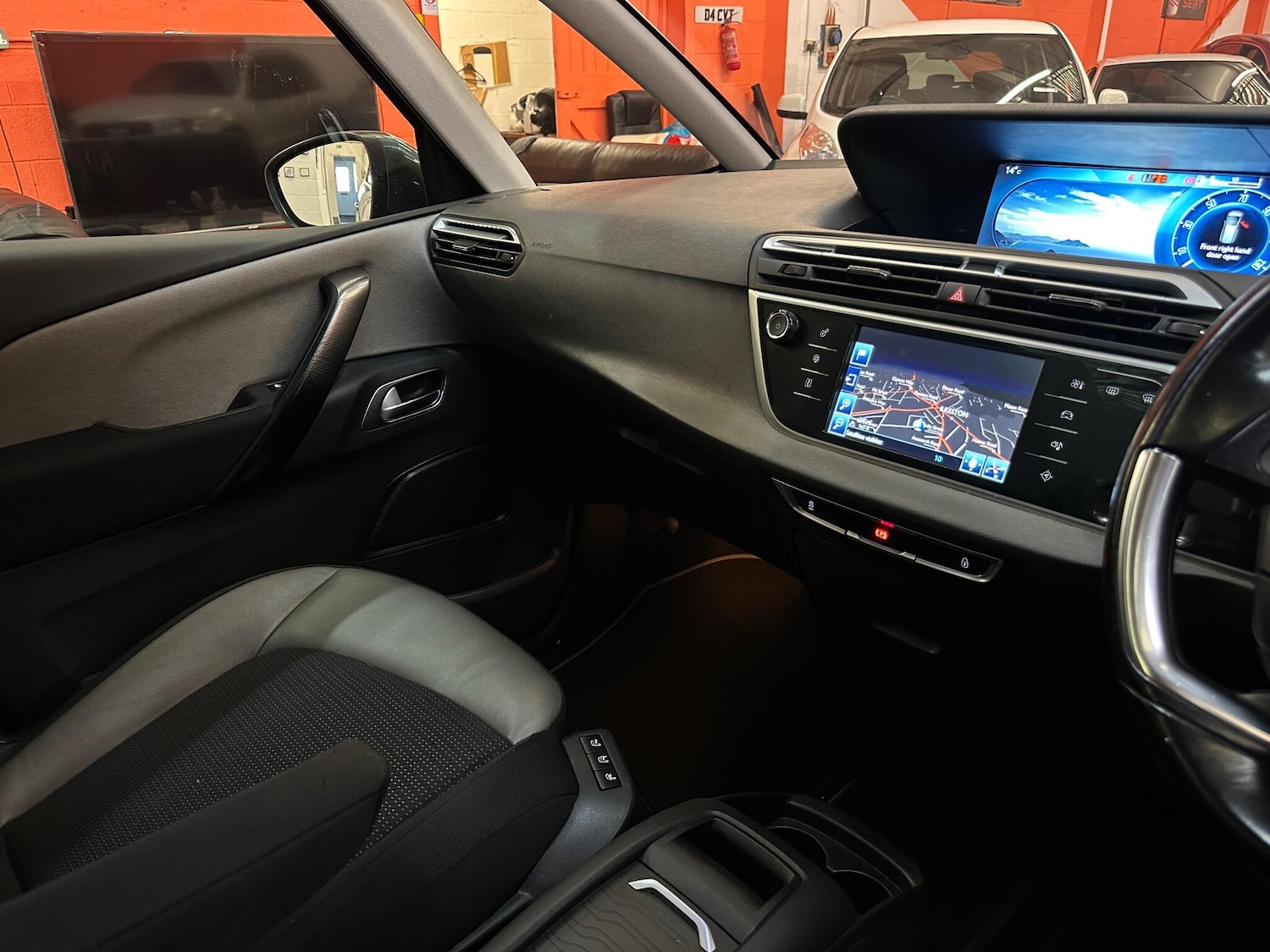 Used Citroen C4 Grand Picasso 2015 for sale - 76994072: Photo 44