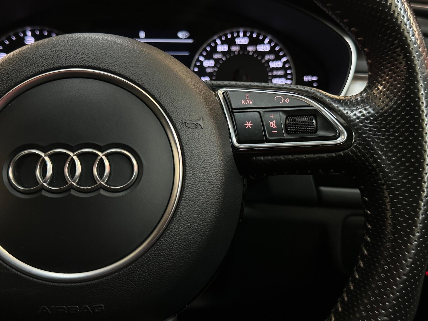 Used Audi A6 Saloon for sale - 77854071: Photo 29