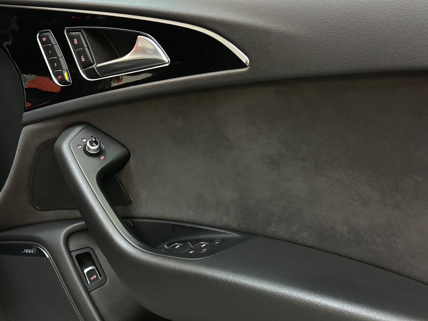 Used Audi A6 Saloon for sale - 77854071: Photo 35