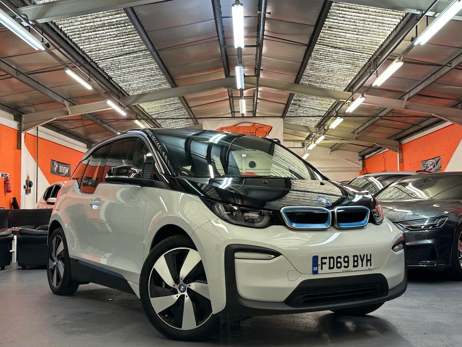 Used BMW i3 2020 for sale - 76573325: Photo 1