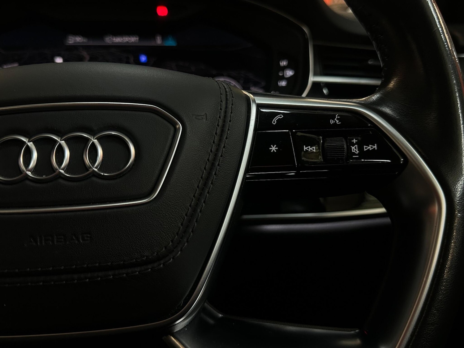 Used Audi A8 2018 for sale - 77216204: Photo 33