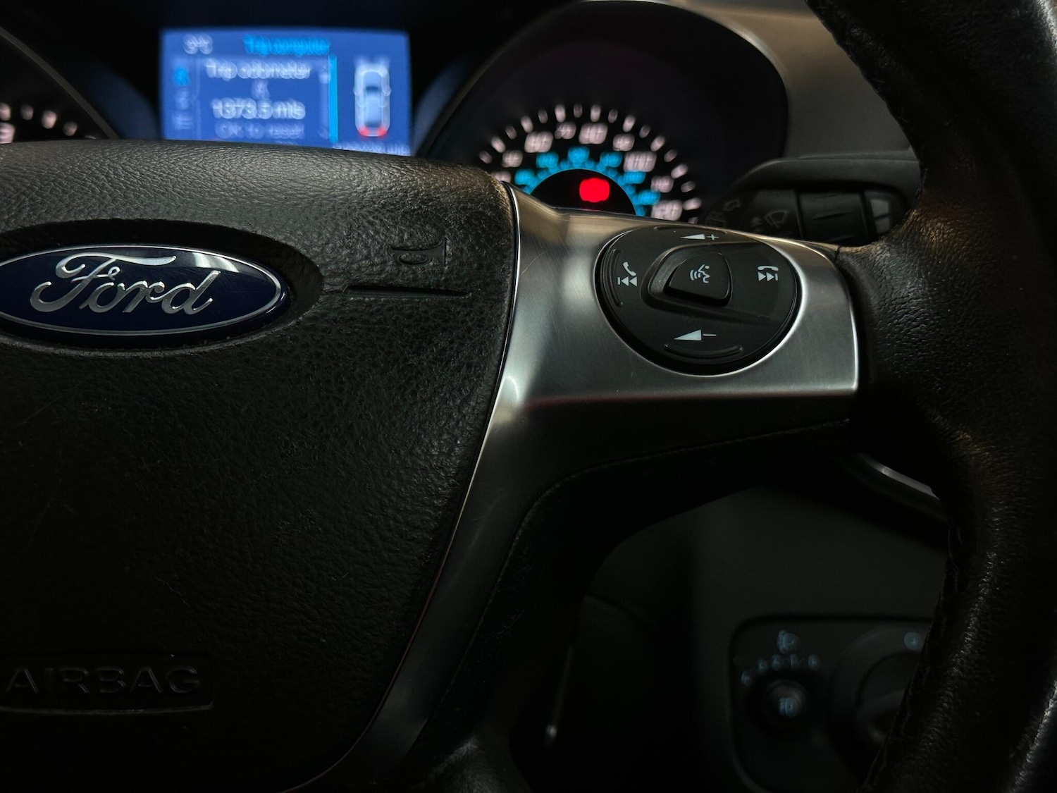 Used Ford Kuga 2013 for sale - 77156397: Photo 27