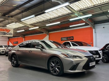 Used Lexus ES 2019 for sale - 76000616: Photo