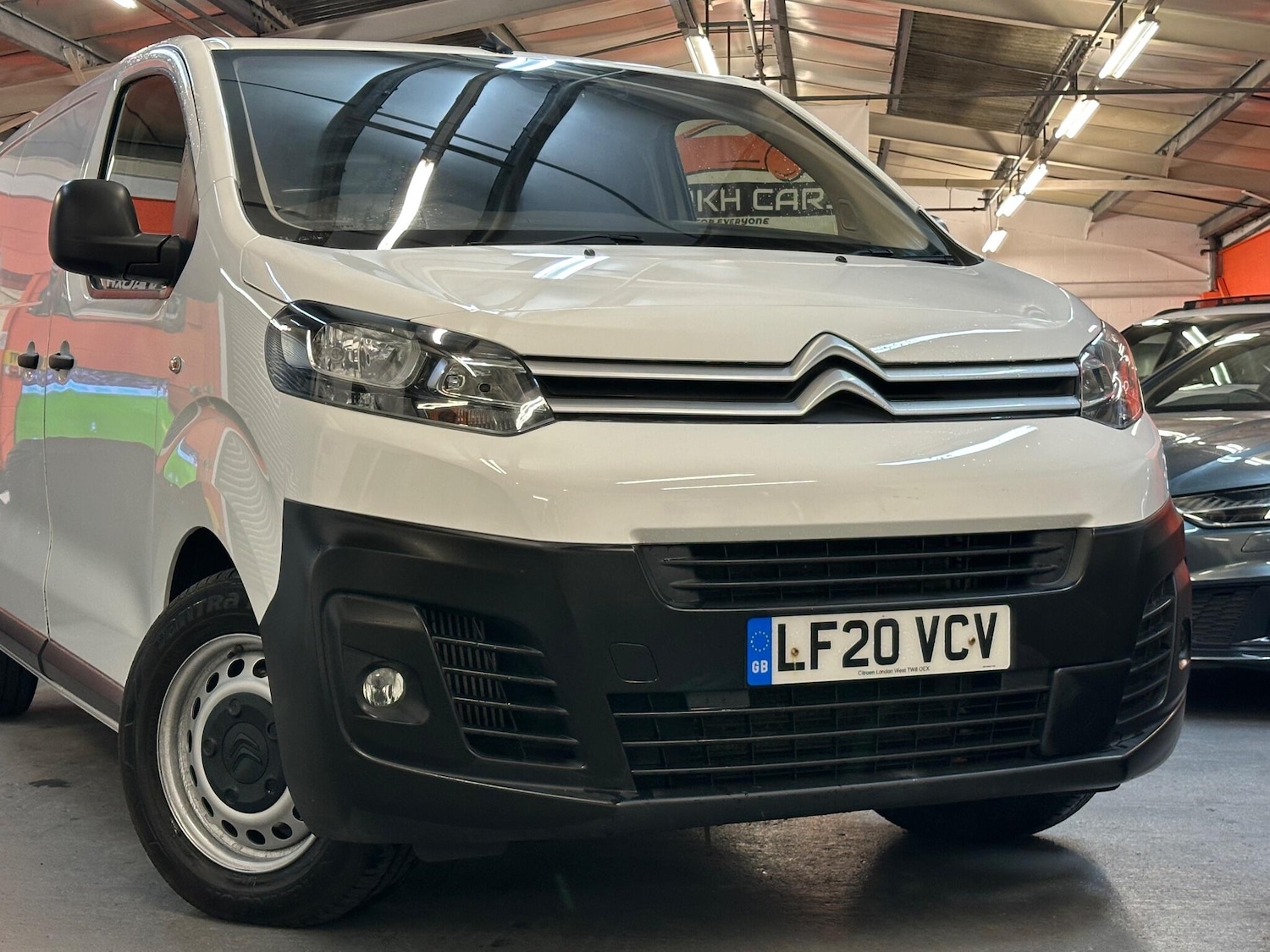 Used Citroen Dispatch 2020 for sale - 76759261: Photo 32