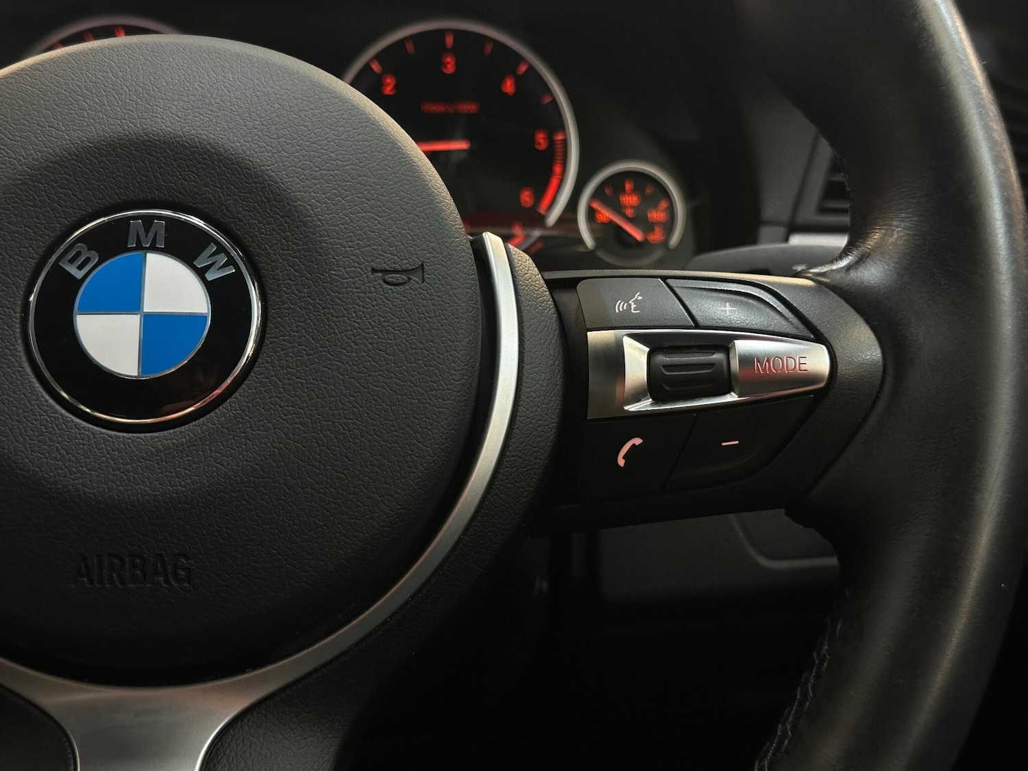 Used BMW 5 Series 2015 for sale - 76378000: Photo 32