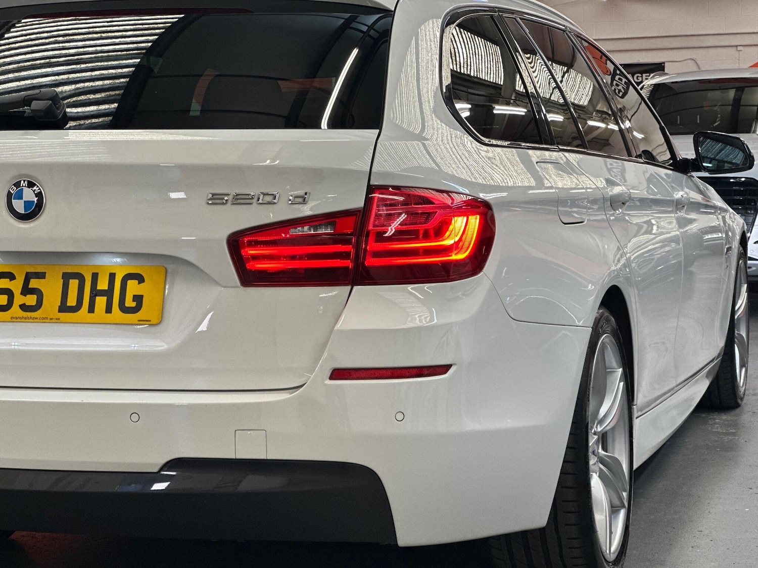 Used BMW 5 Series 2015 for sale - 76378000: Photo 42