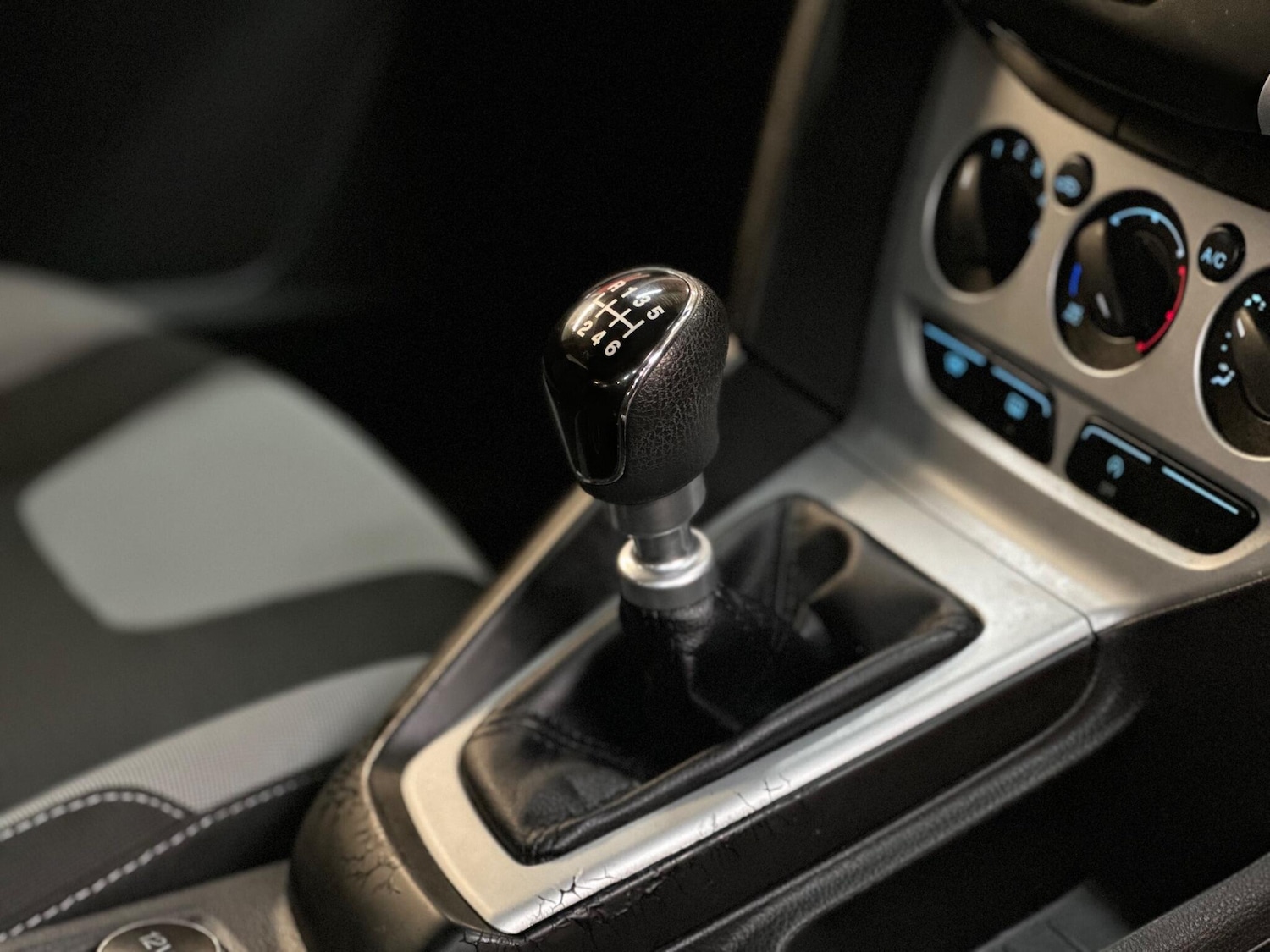 Used Ford Focus 2013 for sale - 77351584: Photo 21