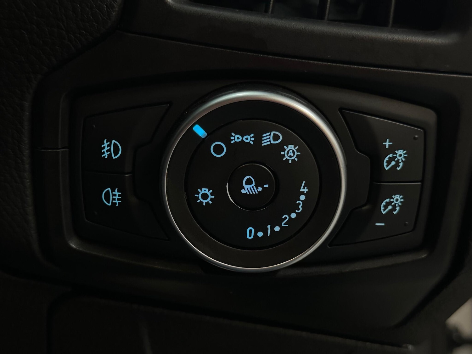 Used Ford Focus 2016 for sale - 76912906: Photo 32