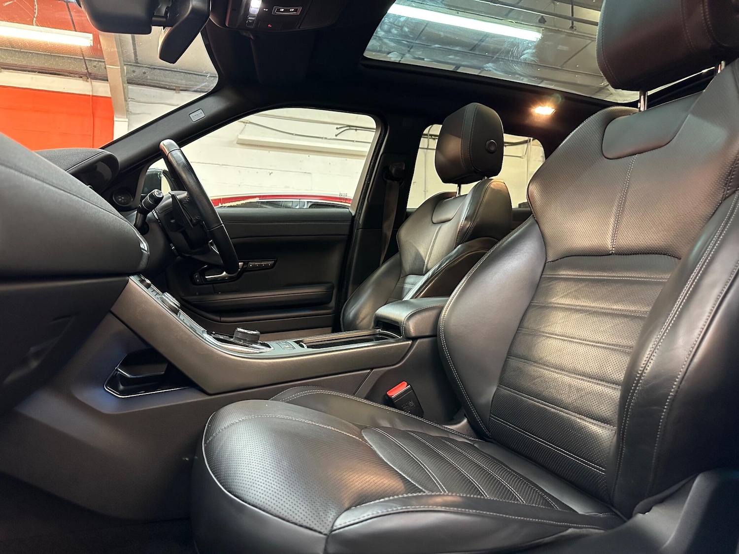 Used Land Rover Range Rover Evoque 2018 for sale - 76377546: Photo 15