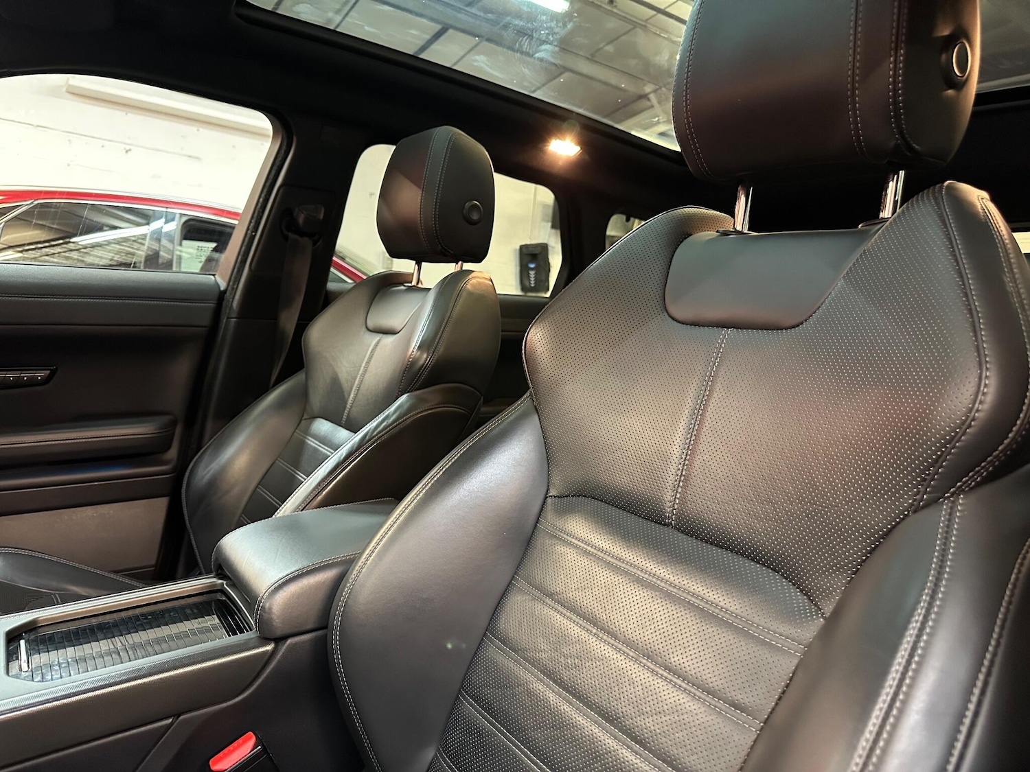 Used Land Rover Range Rover Evoque 2018 for sale - 76377546: Photo 16