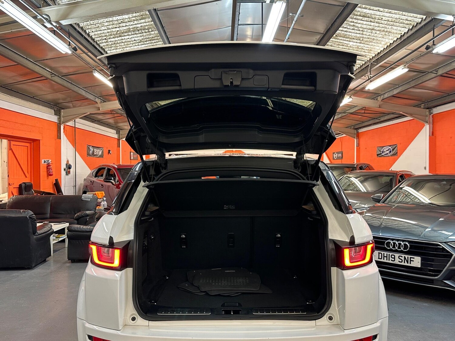 Used Land Rover Range Rover Evoque 2018 for sale - 76377546: Photo 21