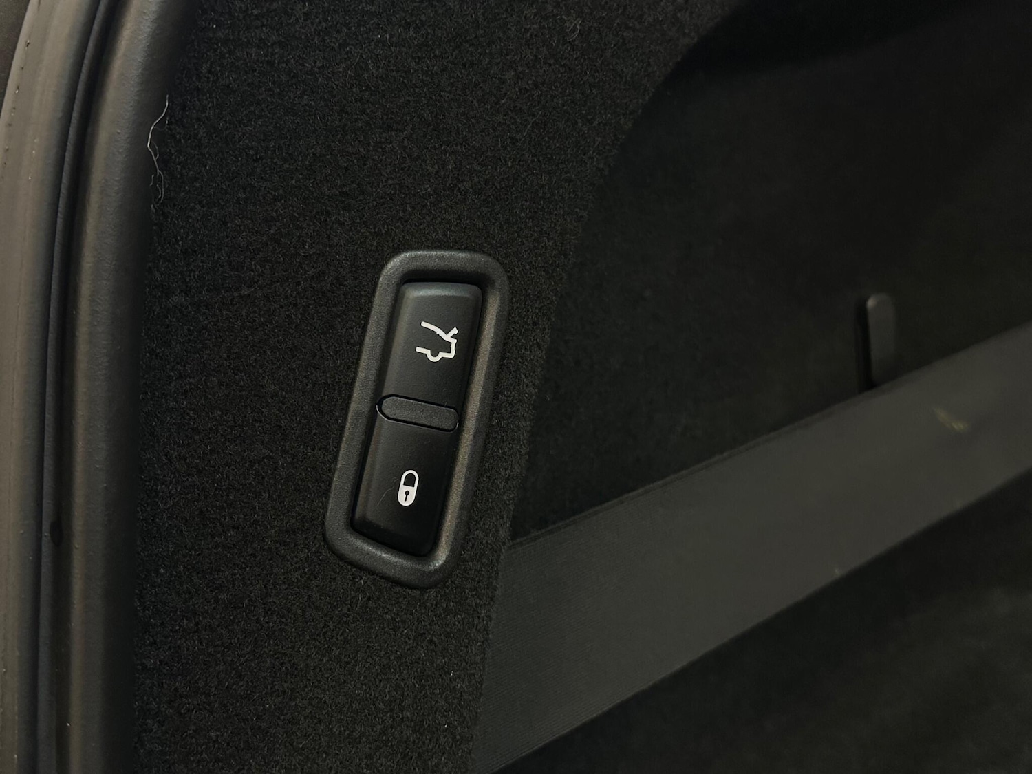 Used Maserati Levante 2017 for sale - 76572003: Photo 37