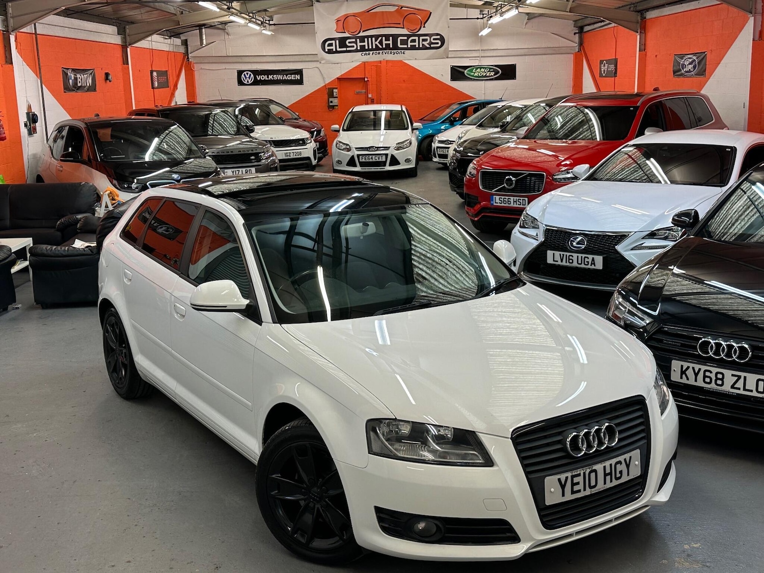 Used Audi A3 2010 for sale - 77396042: Photo 2