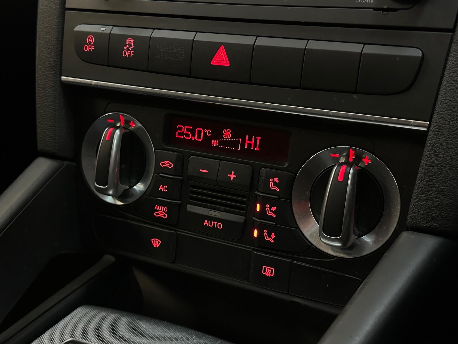 Used Audi A3 2010 for sale - 77396042: Photo 24