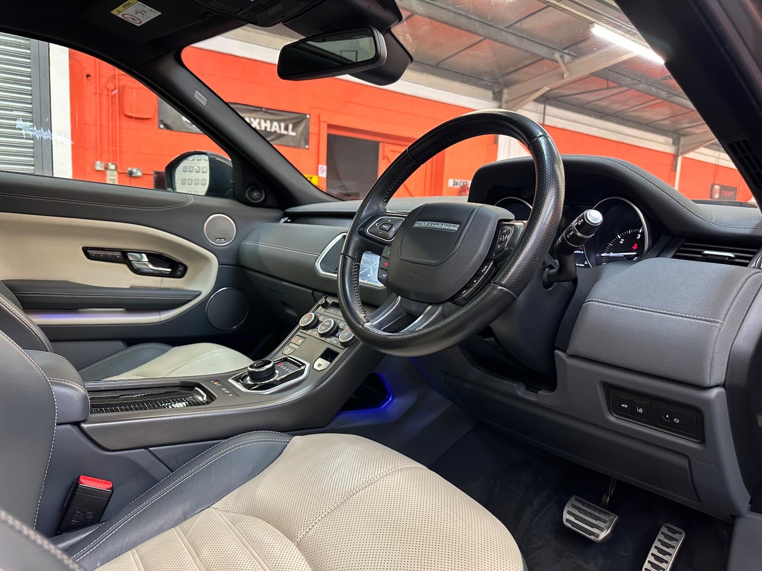 Used Land Rover Range Rover Evoque 2017 for sale - 77049857: Photo 11