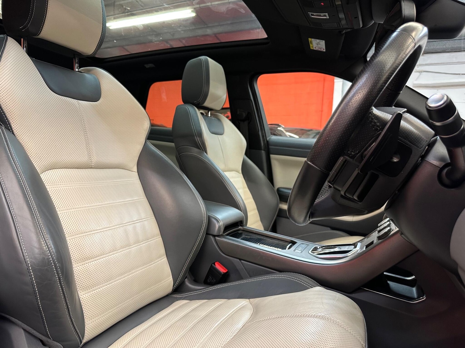 Used Land Rover Range Rover Evoque 2017 for sale - 77049857: Photo 13