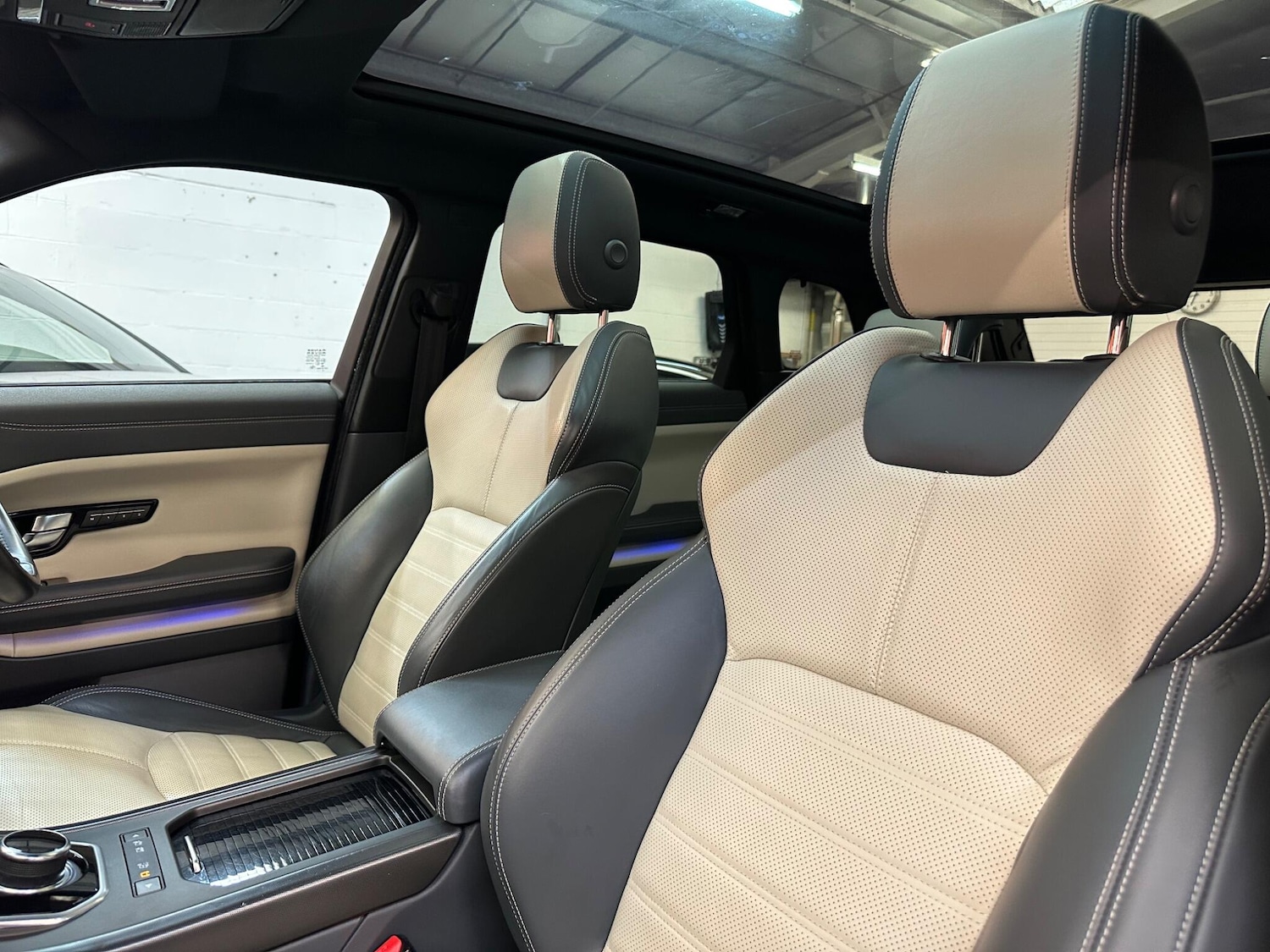 Used Land Rover Range Rover Evoque 2017 for sale - 77049857: Photo 17