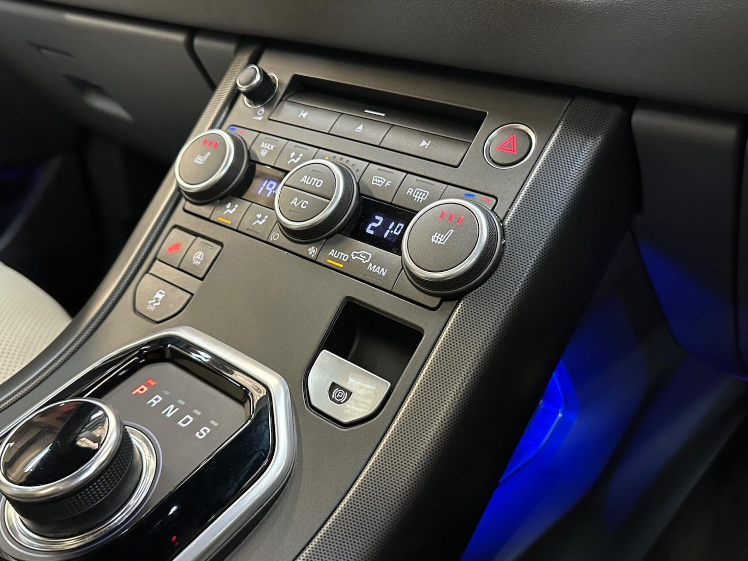 Used Land Rover Range Rover Evoque 2017 for sale - 77049857: Photo 27