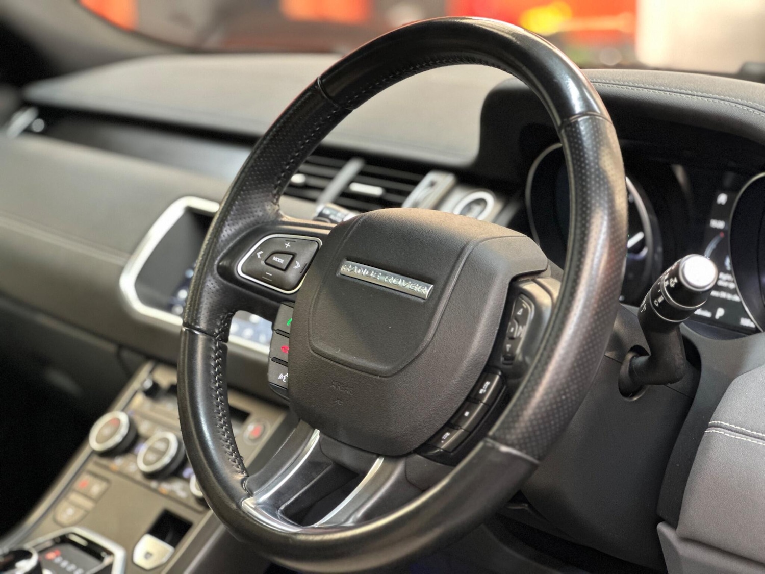 Used Land Rover Range Rover Evoque 2017 for sale - 77049857: Photo 29