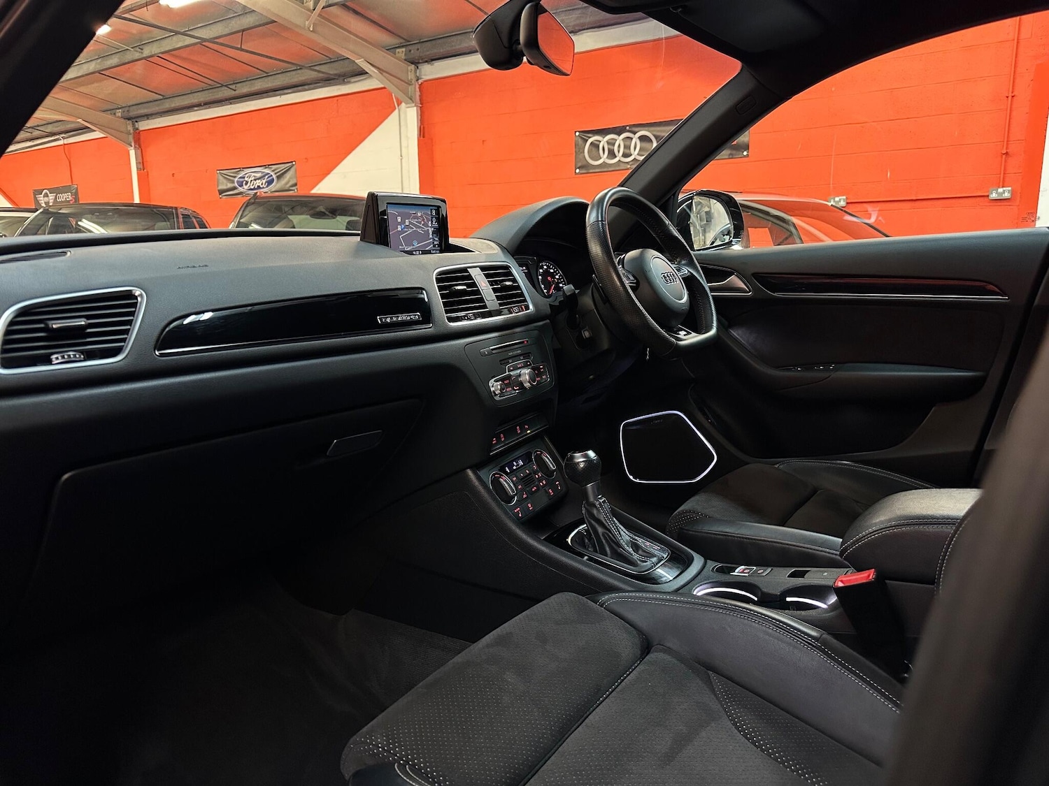 Used Audi Q3 2017 for sale - 76865679: Photo 16