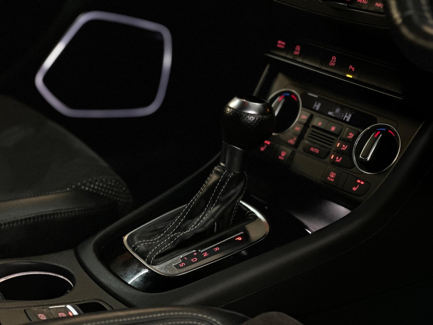 Used Audi Q3 2017 for sale - 76865679: Photo 23