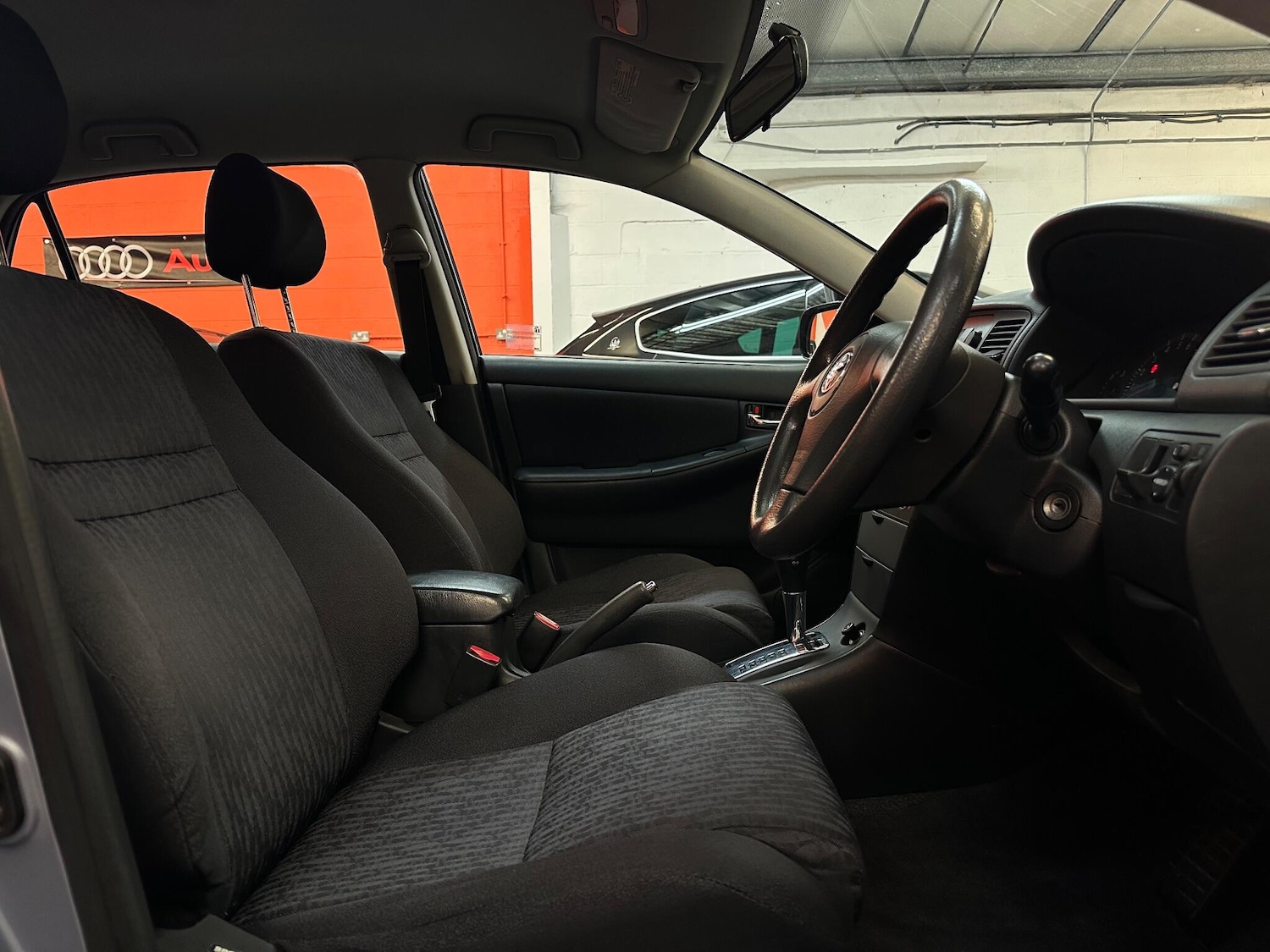 Used Toyota Corolla 2004 for sale - 77039720: Photo 10