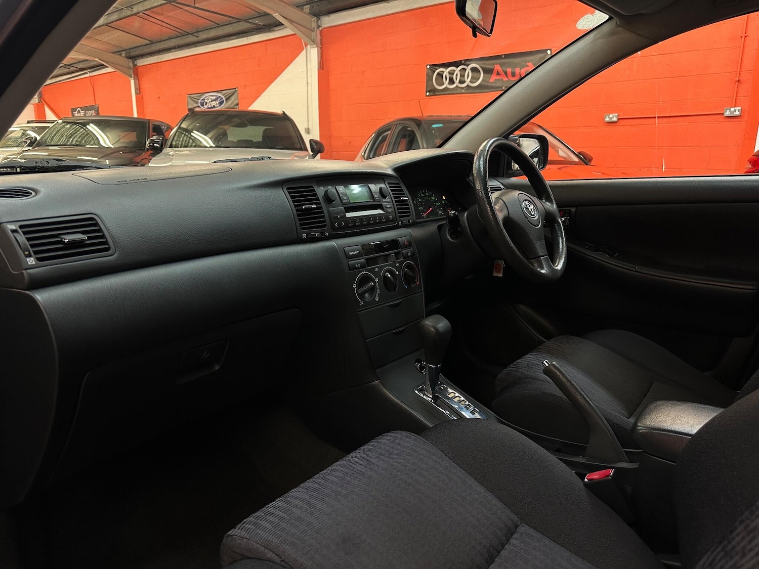 Used Toyota Corolla 2004 for sale - 77039720: Photo 14