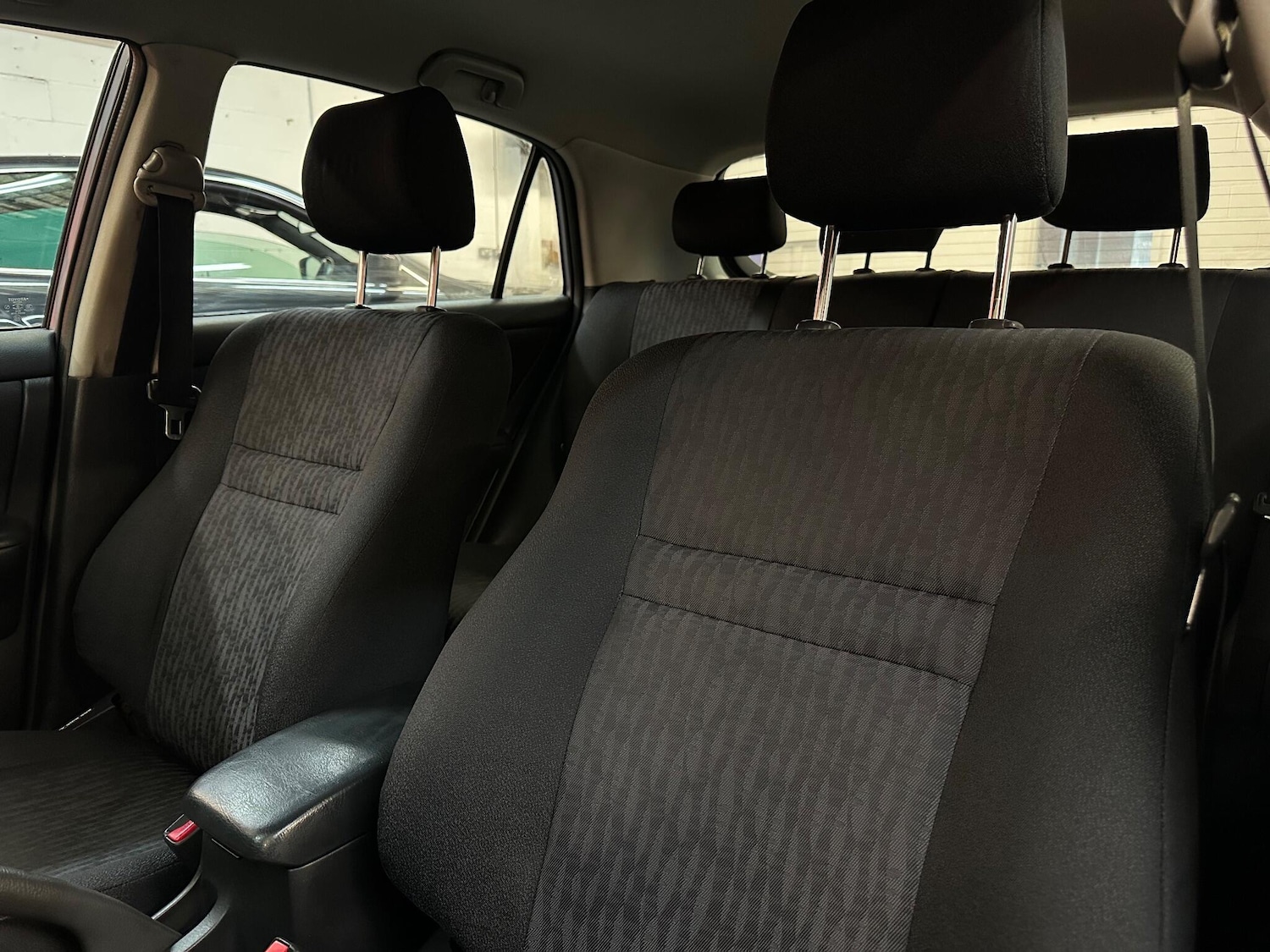 Used Toyota Corolla 2004 for sale - 77039720: Photo 17