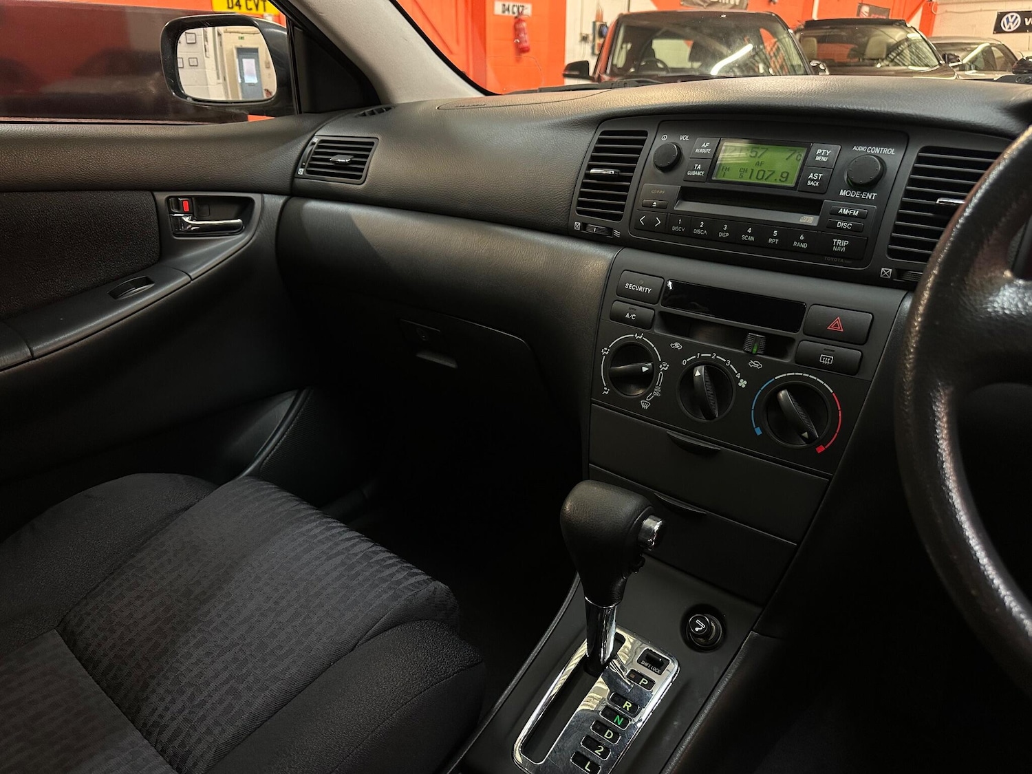 Used Toyota Corolla 2004 for sale - 77039720: Photo 19