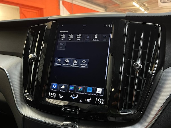 Used Volvo XC60 2017 for sale - 76121453: Photo 25