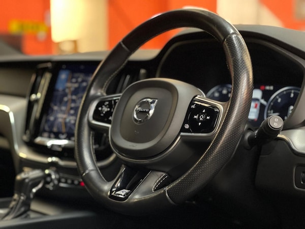 Used Volvo XC60 2017 for sale - 76121453: Photo 29