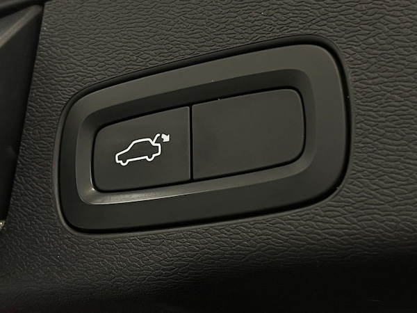 Used Volvo XC60 2017 for sale - 76121453: Photo 35