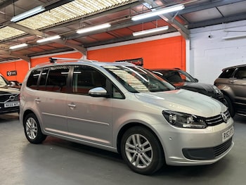 Used Volkswagen Touran 2013 for sale - 75904583: Photo