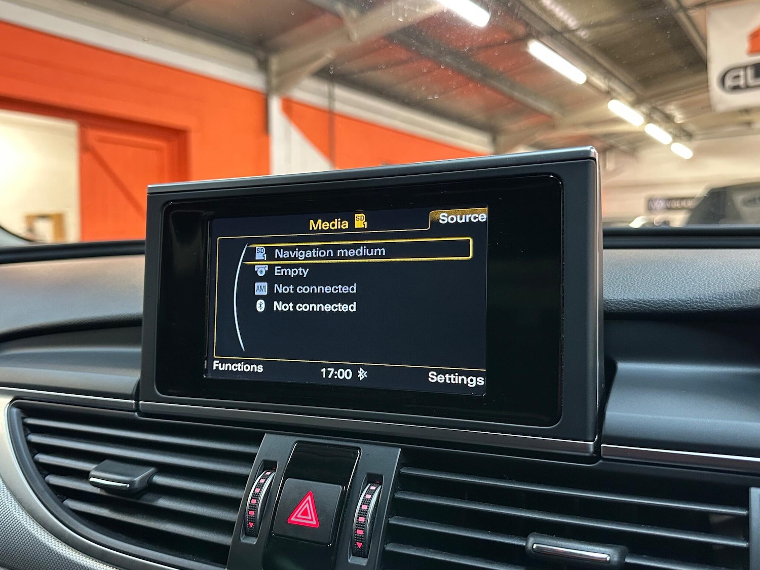 Used Audi A6 Saloon for sale - 77016932: Photo 28