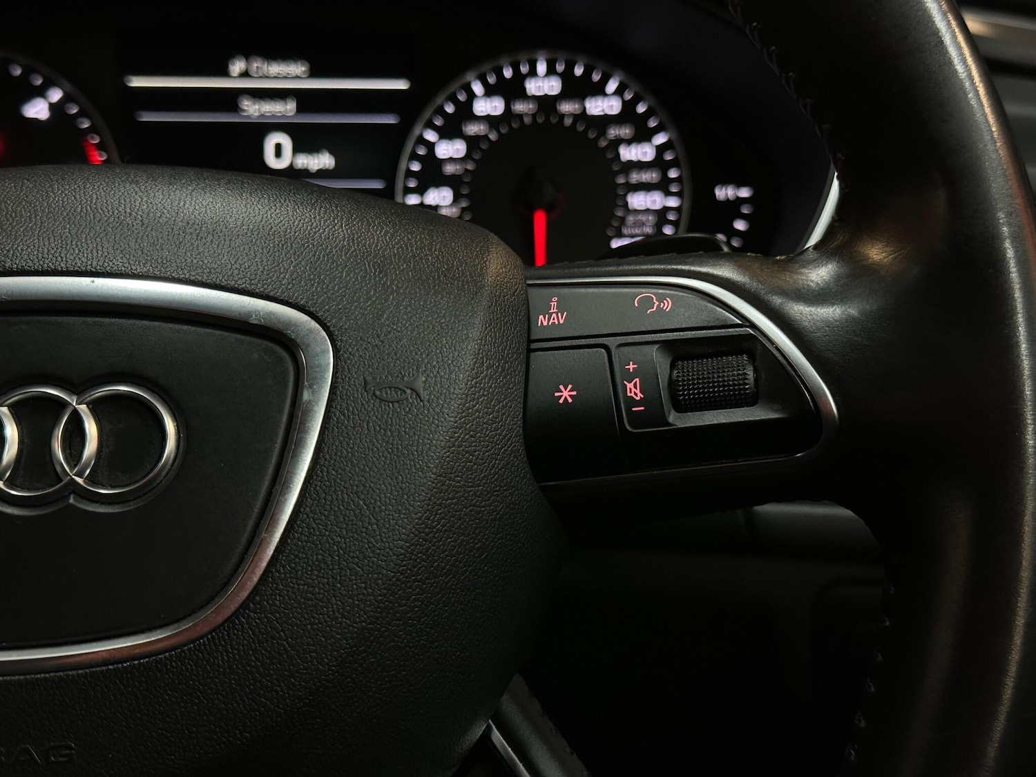 Used Audi A6 Saloon for sale - 77016932: Photo 32