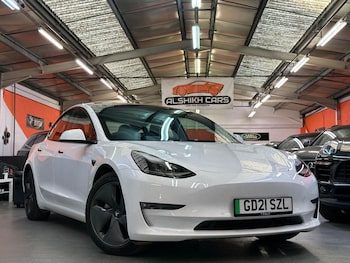 Tesla - Model 3